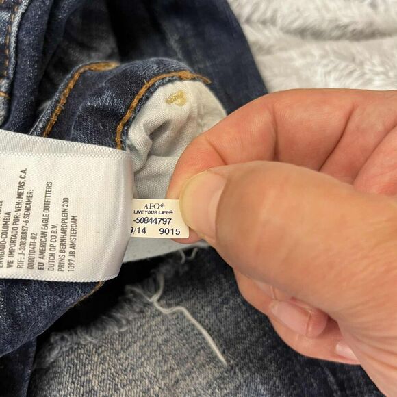 American Eagle Jeans Women 0 Jegging Super Stretch Distressed Dark Grunge Ripped - Picture 7 of 11